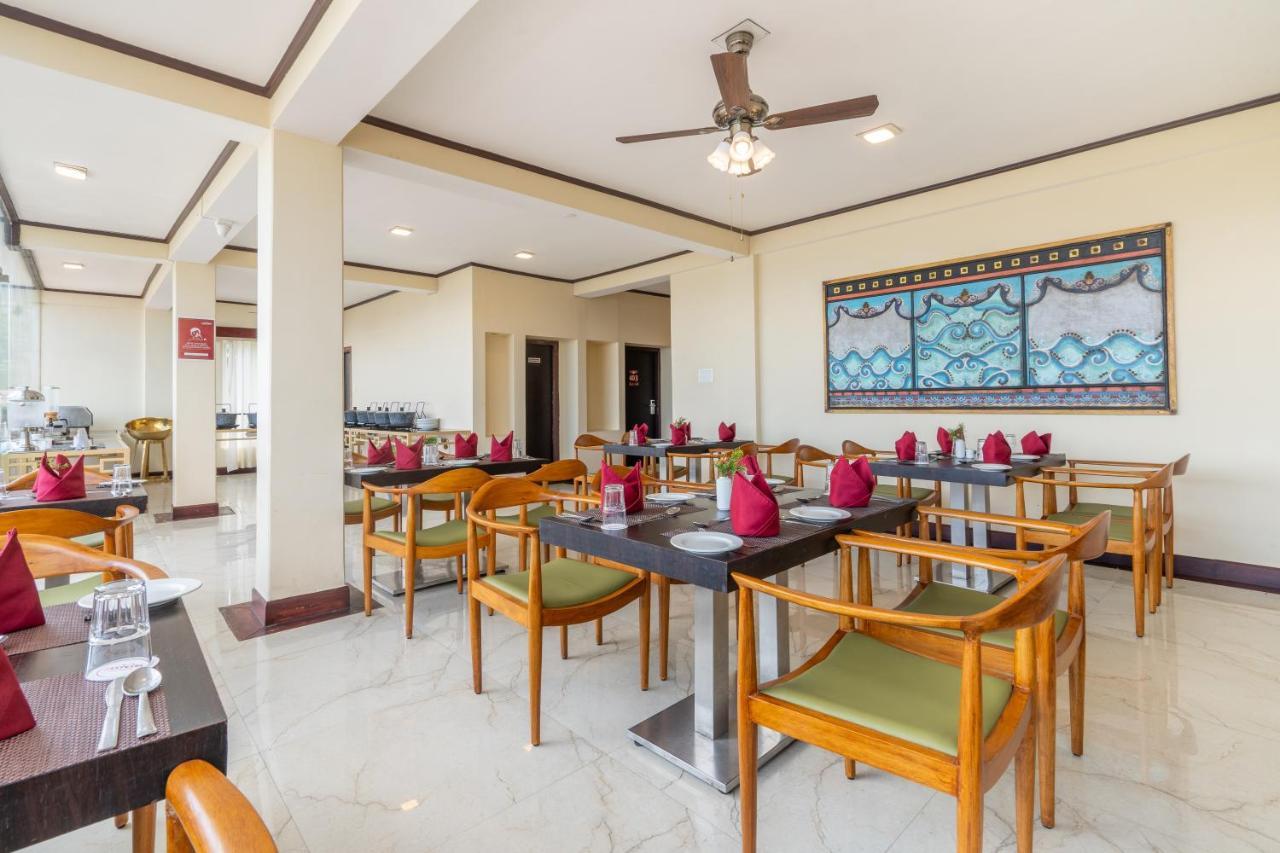 Summit Lillium Hotel & Spa กาลิมปง ภายนอก รูปภาพ