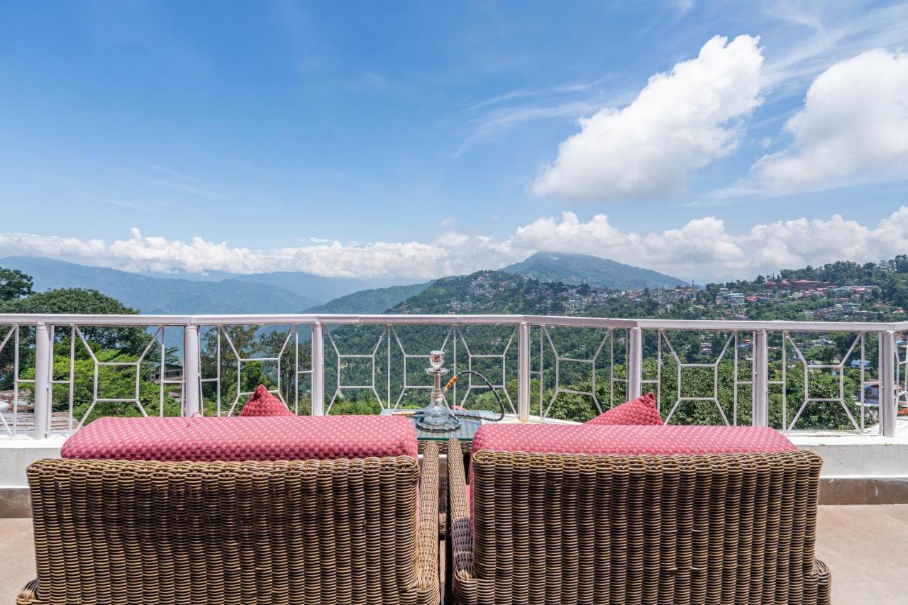 Summit Lillium Hotel & Spa กาลิมปง ภายนอก รูปภาพ