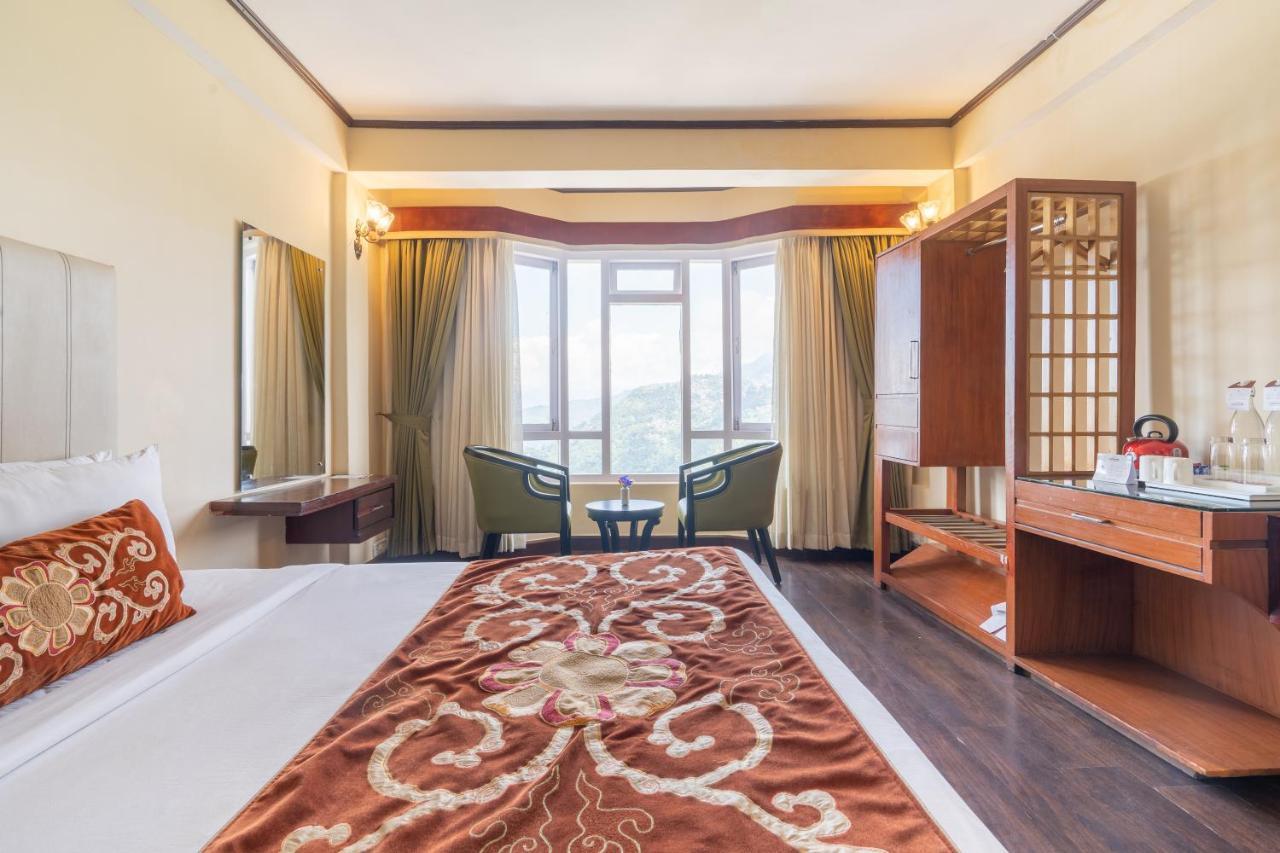 Summit Lillium Hotel & Spa กาลิมปง ภายนอก รูปภาพ