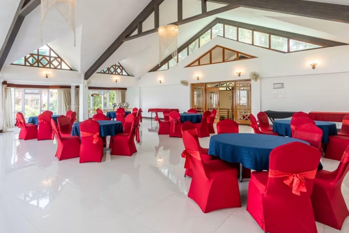 Summit Lillium Hotel & Spa กาลิมปง ภายนอก รูปภาพ